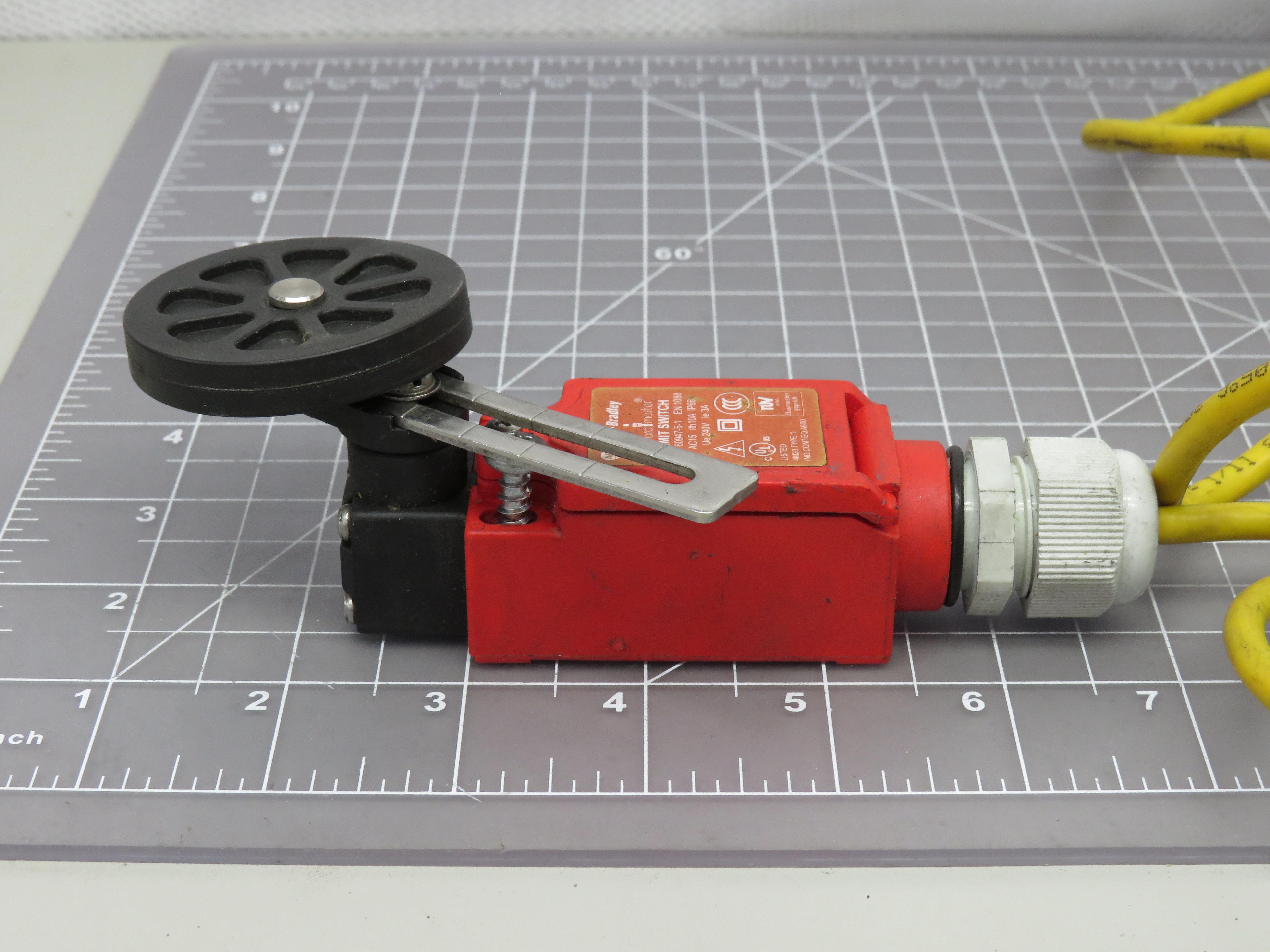 AllenBradley 4M20 Type 1 Guard Master Limit Switch T154708 eBay